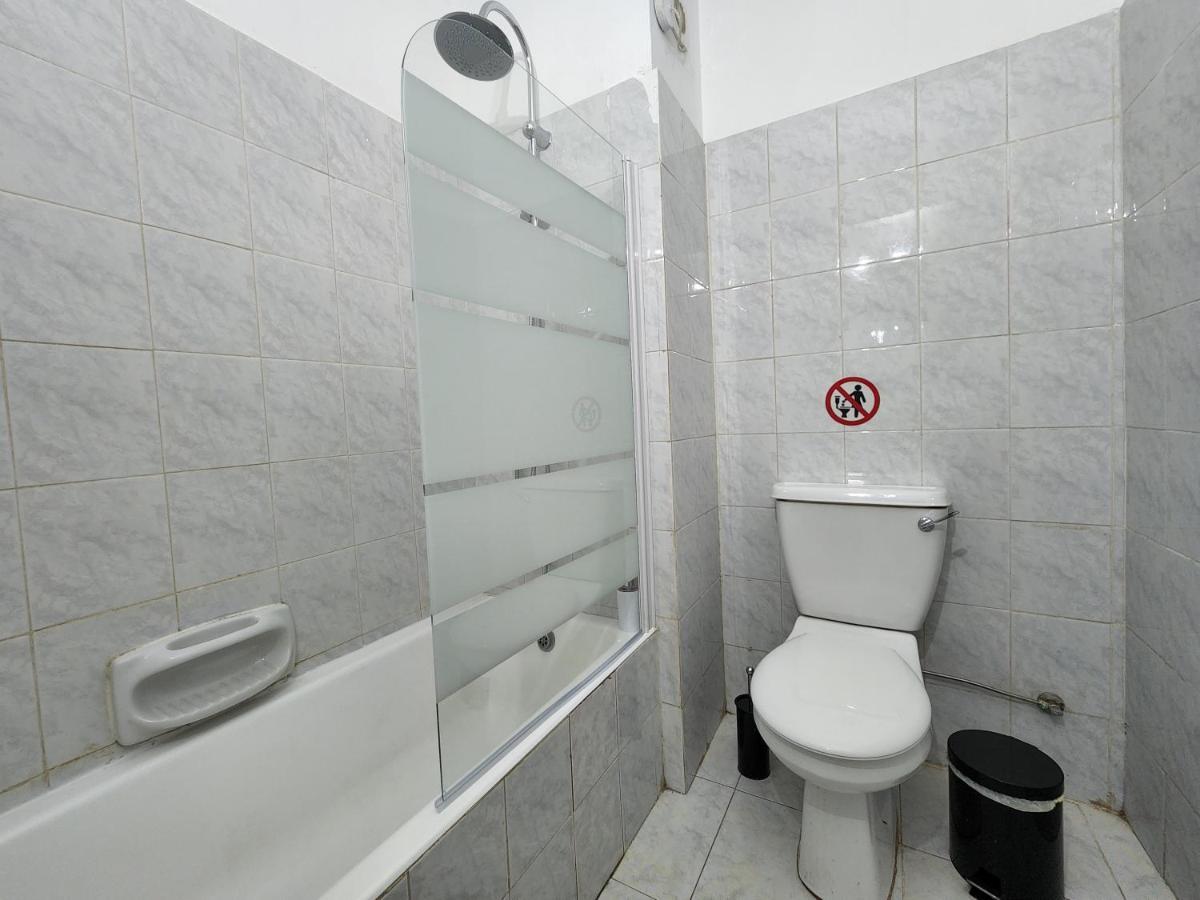 Kay'S City & Seaview One Bedroom Apartment Larnaca Exterior photo